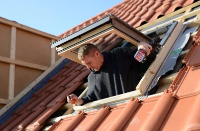 Pose de fenêtres de toit Velux à Croismare